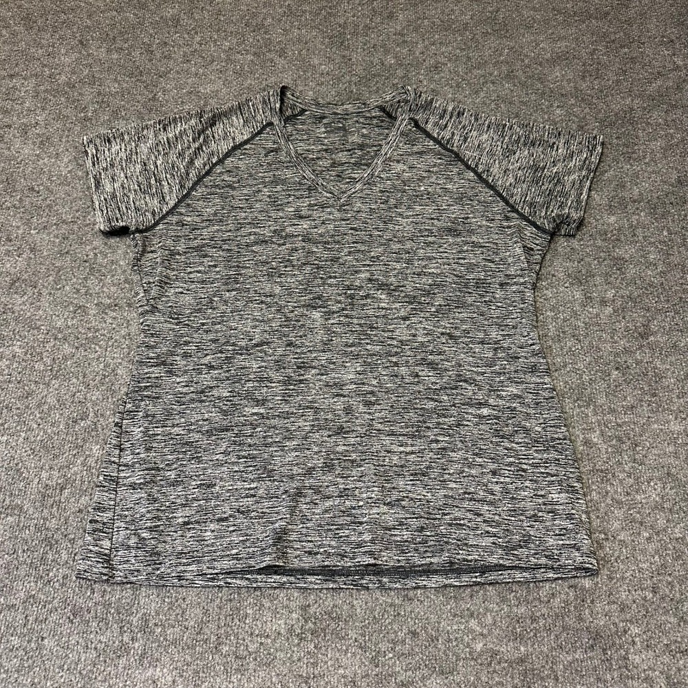 Under Armour Shirt Womens XL Gray Space Dye V-Neck Short Sleeve Athletic Top
